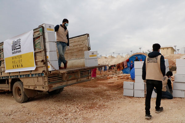 500 Recently Displaced Syrian Children Receive Winter Warmth