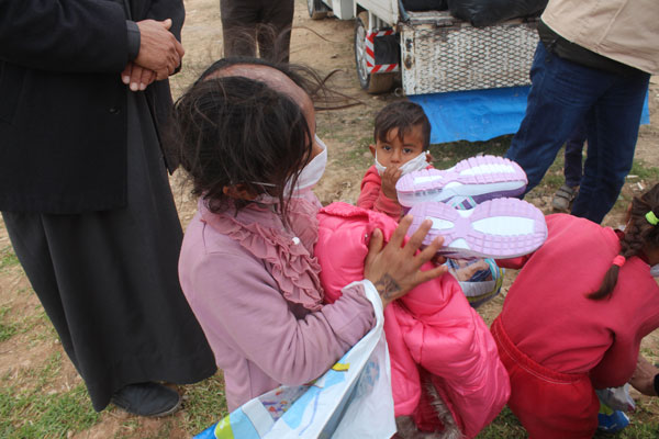 Syrian Orphans, Refugee Families, Students Receive Winter Warmth
