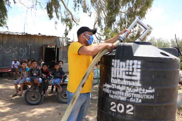 300 Water Tanks Refilled in Gaza