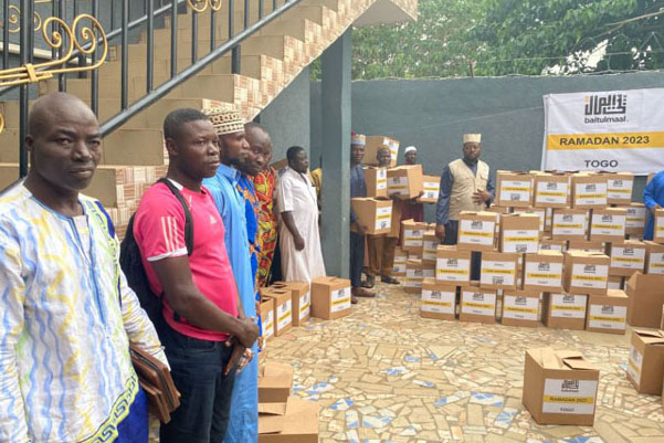 Families in Togo Receive Ramadan Packages for 24,000 Meals
