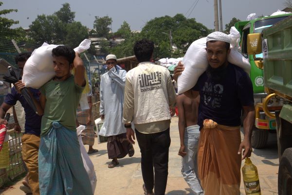 Approximately 120K Meals Distributed to Rohingya Refugees for Ramadan