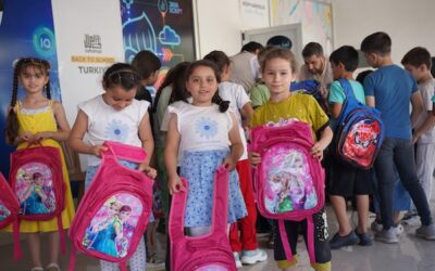 600 Orphaned Students Receive Back-to-School Kits in Türkiye