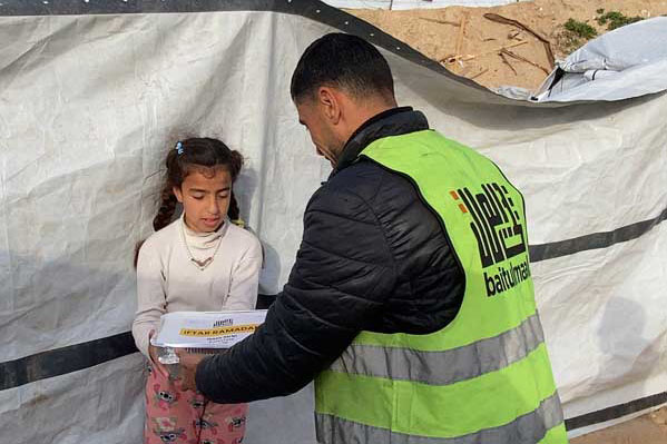 Baitulmaal Delivers 150 Hot Iftar Meals Daily to Families in North Gaza