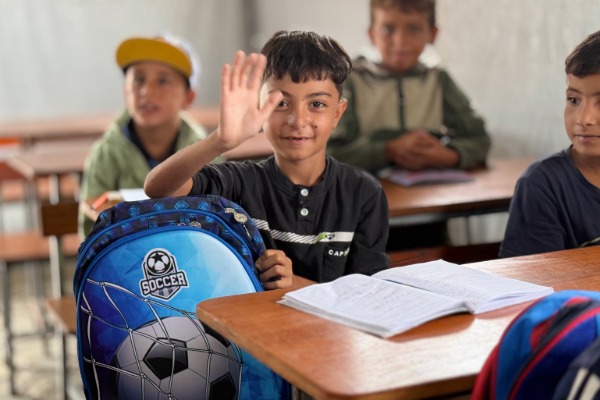 1,000 Orphans Receive Back-to-School Kits in Palestine